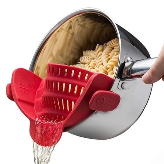 Silicone snap-on colander